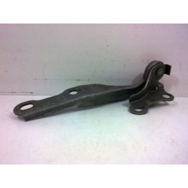 Петля капота левая Geely MK1 (1.6, -2010г.) , Geely MK2 (1.5, 2010г.- ), Geely MK Cross , Geely GC6 (LG-4)