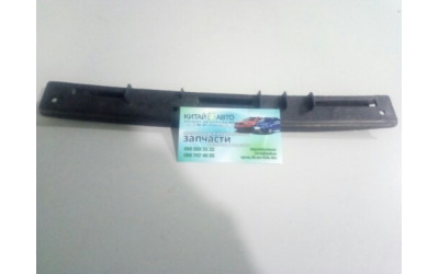 Направляющая переднего бампера левая (пластик) Chery Amulet (1.6,до 2010г.), Chery Amulet (до 2012г.,1.5)
