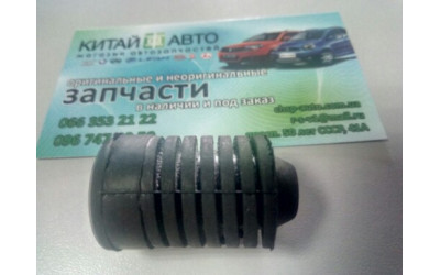 Отбойник капота резиновый  Chery Tiggo T11