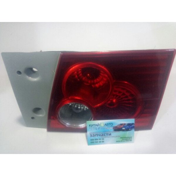 Фонарь задний правый внутренний Chery Amulet A11, Chery Amulet A15 (1.6 до 2010г.)